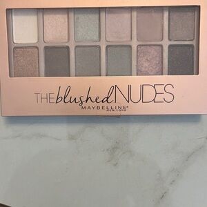Maybelline The Blushed Nudes Eyeshadow Palette